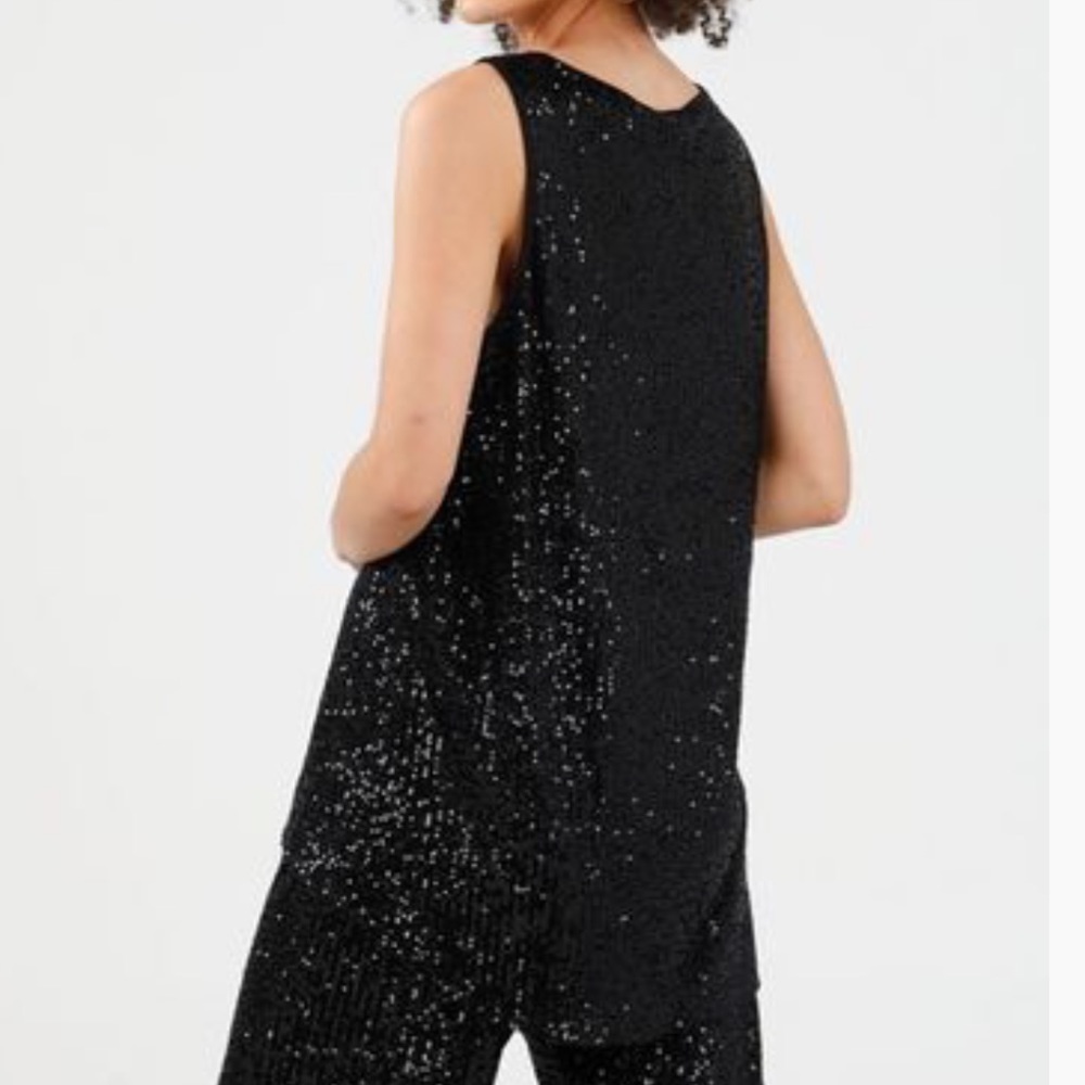 Brave+True-Numinous Top-Black Sparkle tank - Picture 2 of 2